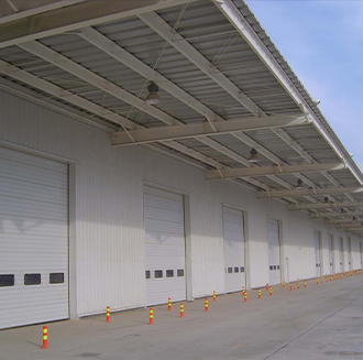Industrial overhead lifting door