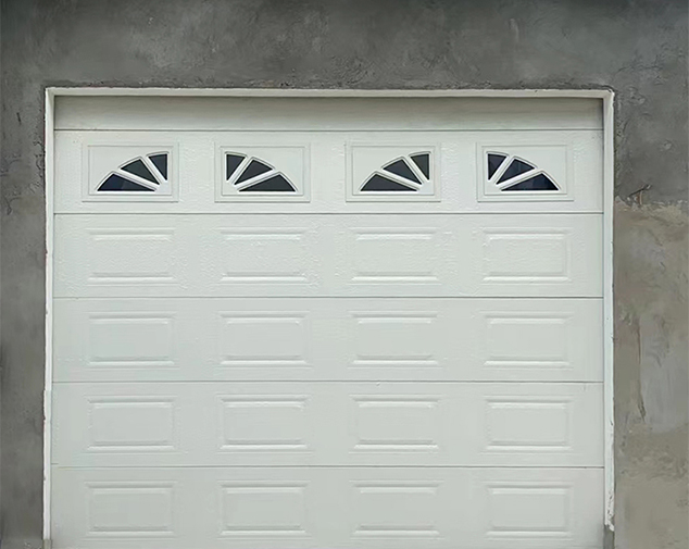 Residential overhead lifting door