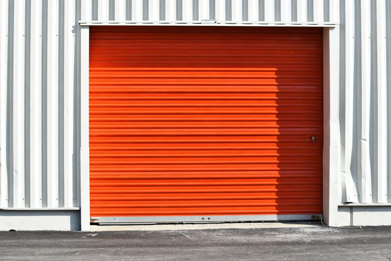 Porta in acciaio colore