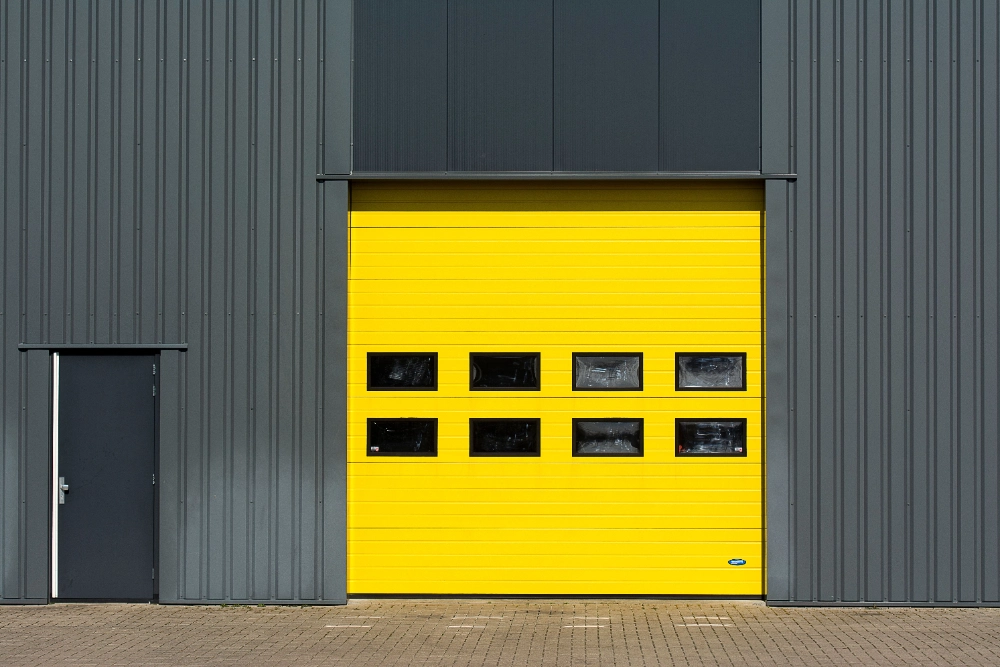 high-speed roller doors for industrial warehouse openings (1)